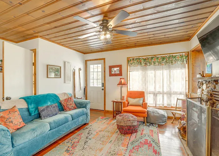 Pines & Porch Vibes: Cool High Country Base