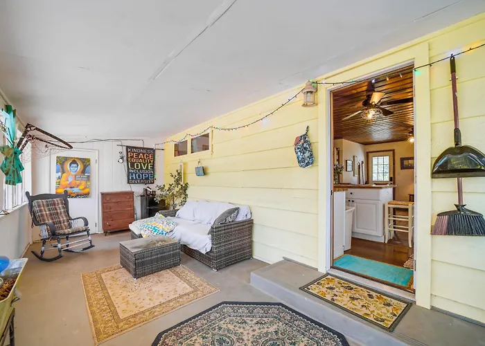 Holiday home Pines & Porch Vibes: Cool High Country Base Payson