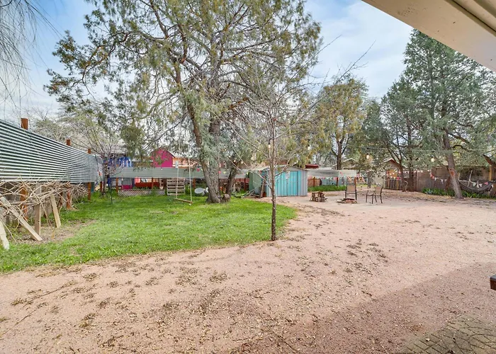 Pines & Porch Vibes: Cool High Country Base Payson