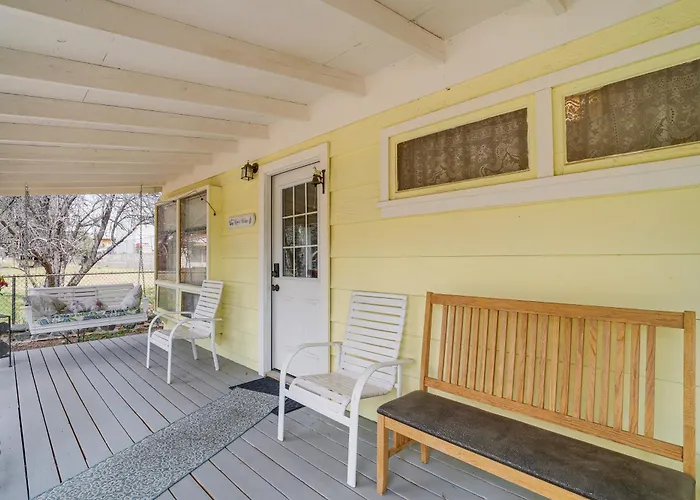 Pines & Porch Vibes: Cool High Country Base